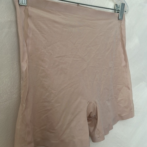 Asset by Spanx Red Hot label Shorts boyshorts Shapewear XL - Picture 2 of 5